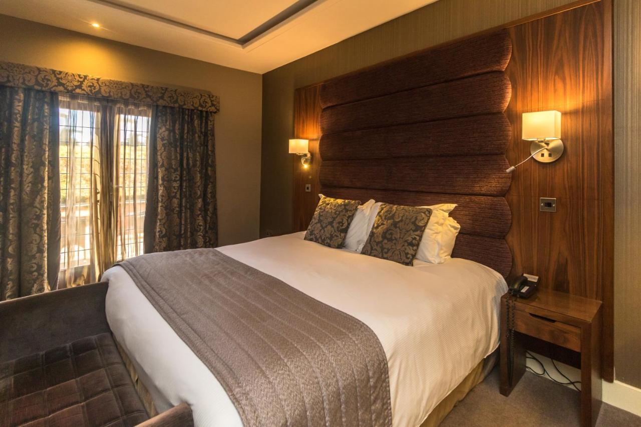 The Mere Golf Resort & Spa Buitenkant foto