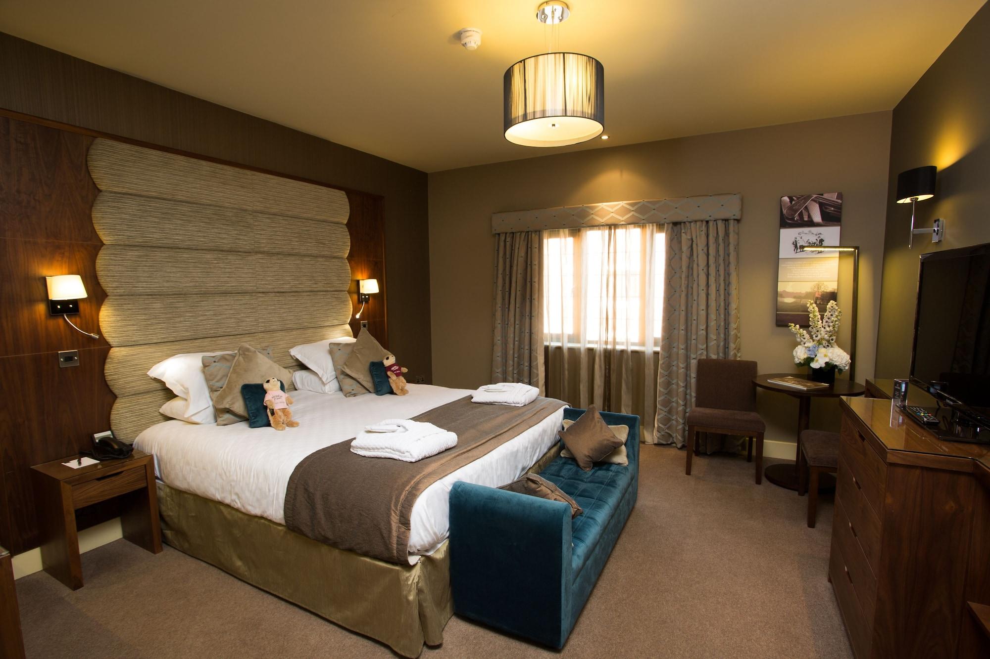 The Mere Golf Resort & Spa Buitenkant foto