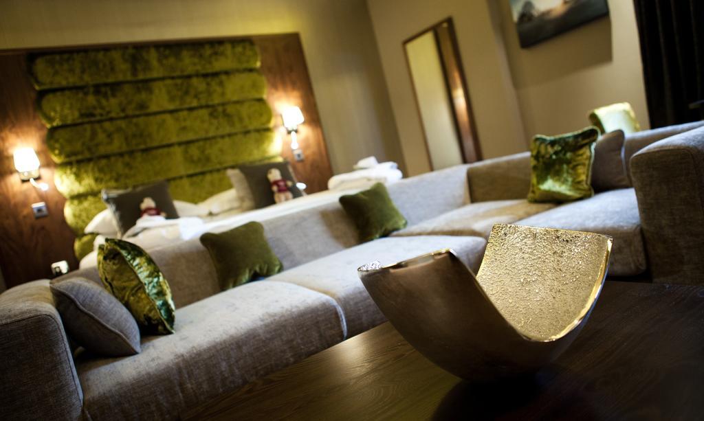 The Mere Golf Resort & Spa Buitenkant foto