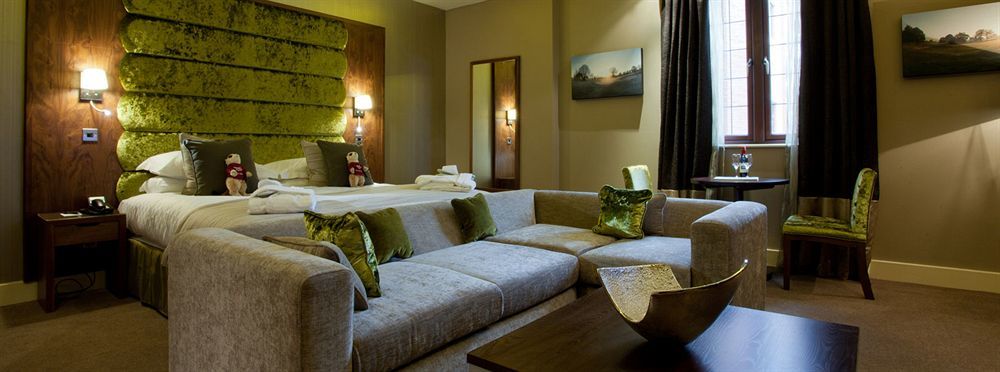 The Mere Golf Resort & Spa Buitenkant foto