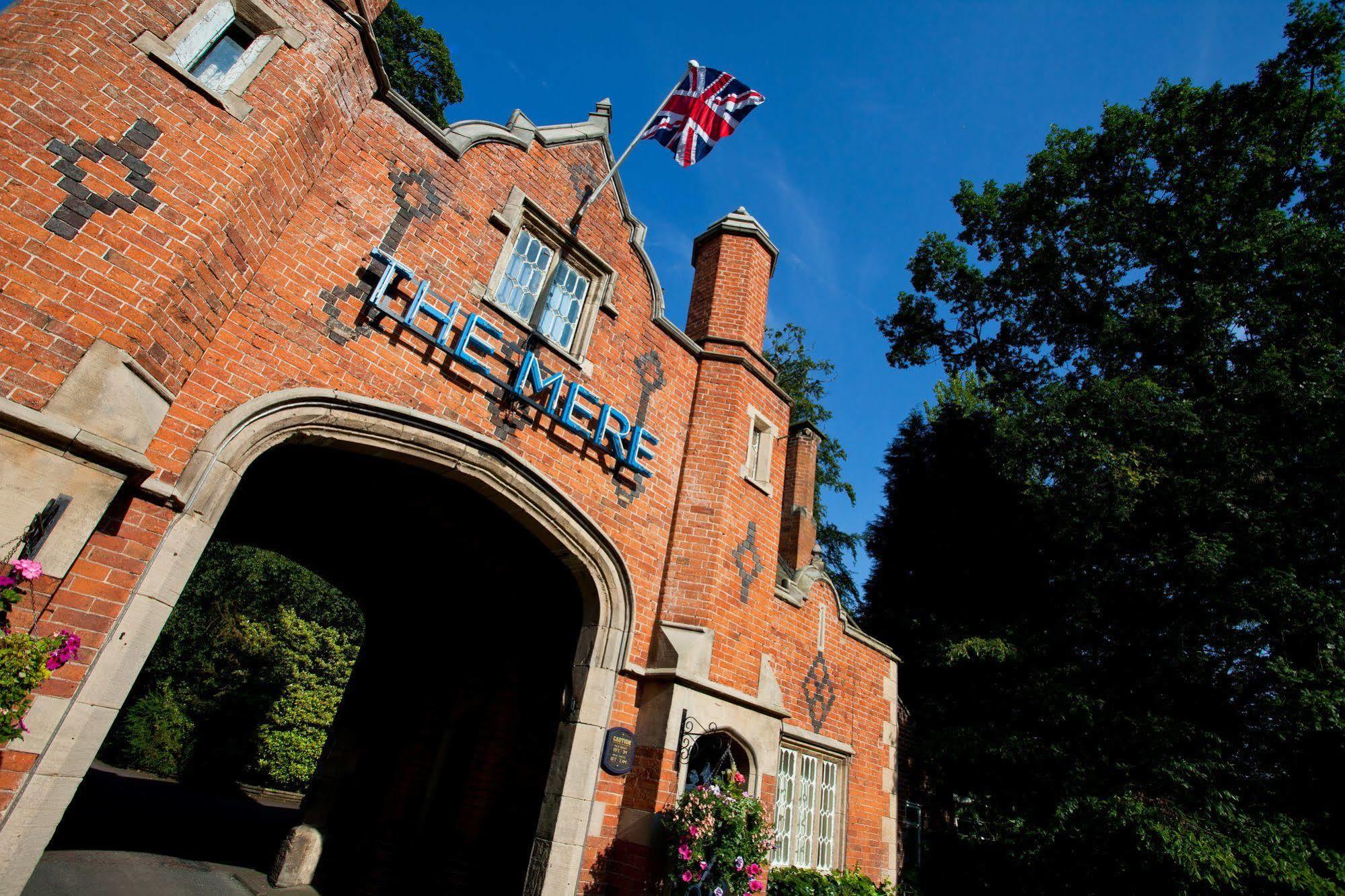 The Mere Golf Resort & Spa Buitenkant foto