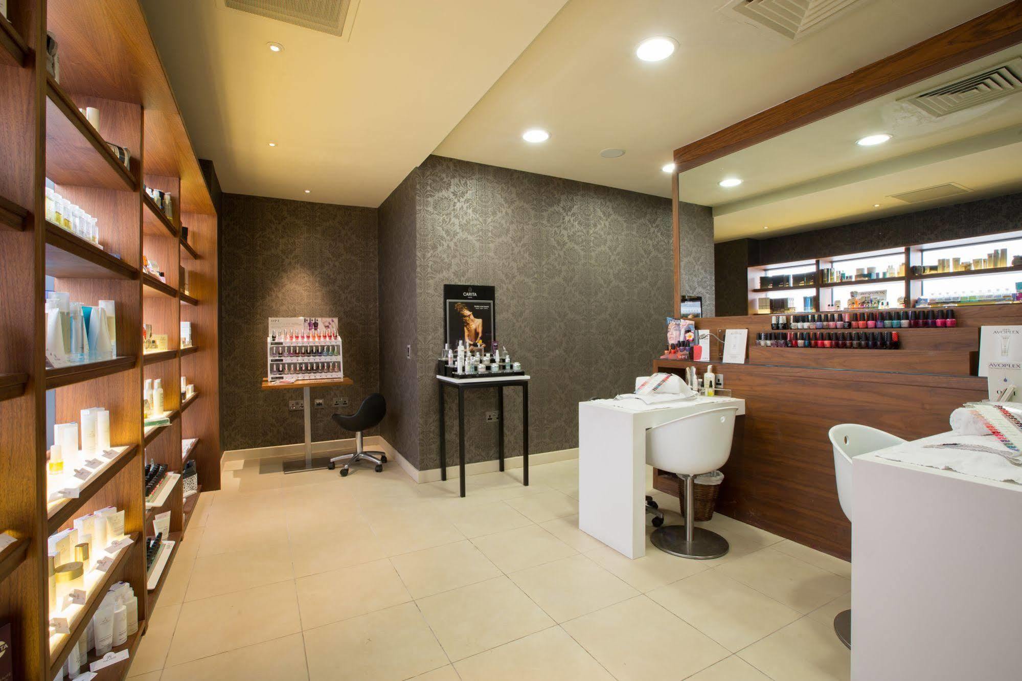 The Mere Golf Resort & Spa Buitenkant foto