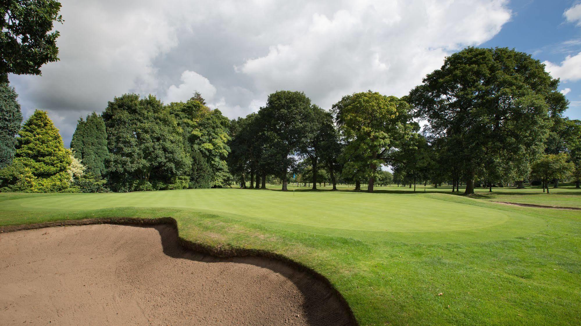 The Mere Golf Resort & Spa Buitenkant foto